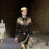 CHANEL Métiers d'Art 2018/19 Paris-New York (1) 2